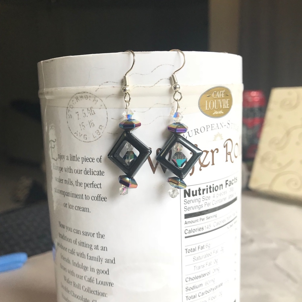 Handmade dangle hematite/crystal earrings